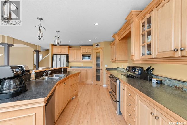 233 Wood Lily Dr, House other with 4 bedrooms, 3 bathrooms and null parking in Moose Jaw SK | Image 20