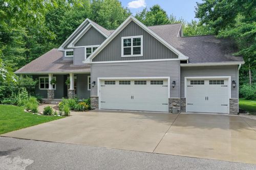 3764 Hallers Creek Road, SUAMICO, WI, 54313 | Card Image