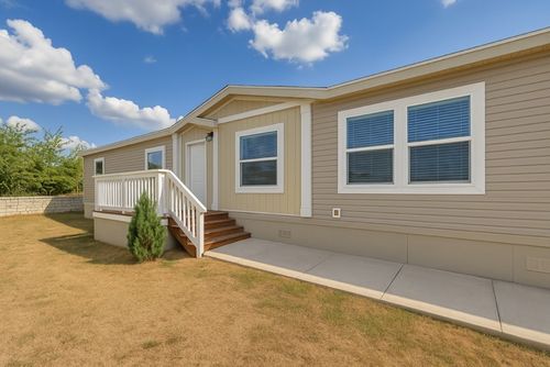 527-5503 Silver Fox Dr, Del Valle, TX, 78617-4419 | Card Image