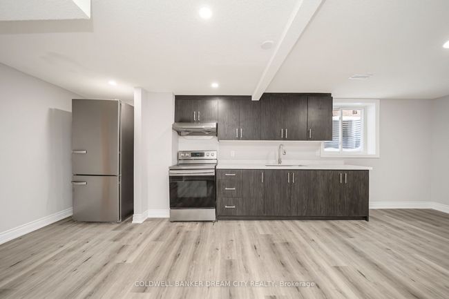 60 Capistro St, House other with 8 bedrooms, 5 bathrooms and 4 parking in Brampton ON | Image 39