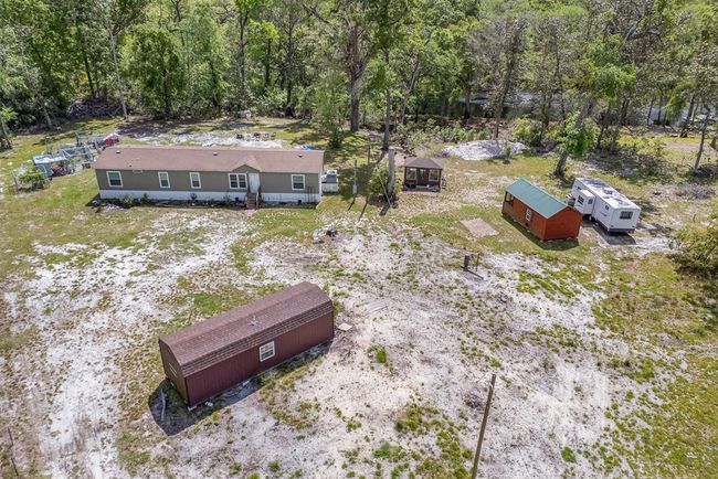 11200 Ne 22 Nd Ct, House other with 4 bedrooms, 3 bathrooms and null parking in BRANFORD FL | Image 24