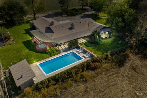 15698 Yoder Ave, Caldwell, ID, 83607-8312 | Card Image