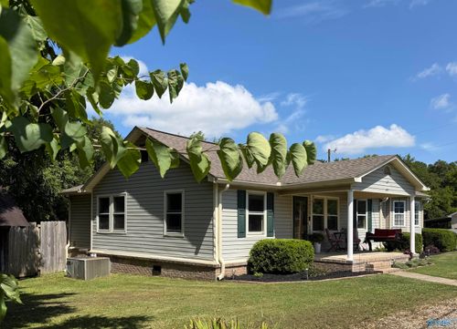 495 Mill Bluff Rd, Union Grove, AL, 35175-9390 | Card Image