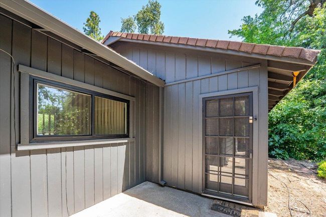 2551 S Waverly Ave, House other with 3 bedrooms, 2 bathrooms and null parking in Redding CA | Image 31