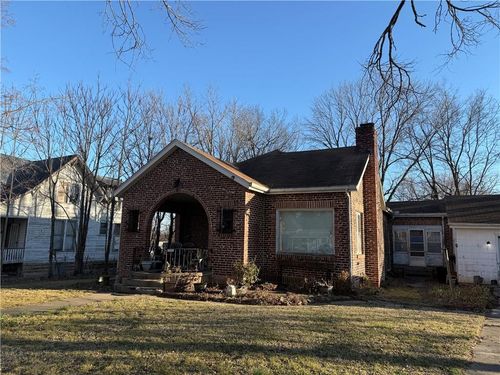 717 E Poplar St, Independence, KS, 67301-4351 | Card Image