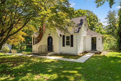 44 Lake Way, Purdys, NY, 10578-1439 | Card Image