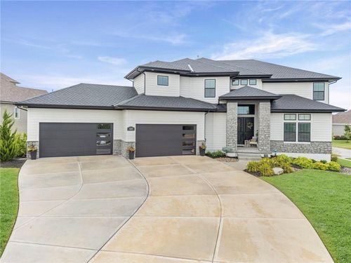 12300 169th St, Overland Park, KS, 66221-7133 | Card Image