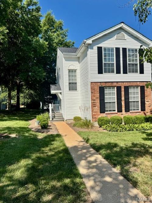 123 Carriage View Dr, Wildwood, MO, 63040-1426 | Card Image