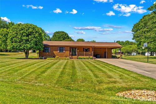 158 Bonnie Ln, Statesville, NC, 28625-8989 | Card Image