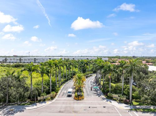 297 Lake Monterey Cir, Boynton Beach, FL, 33426-8443 | Card Image