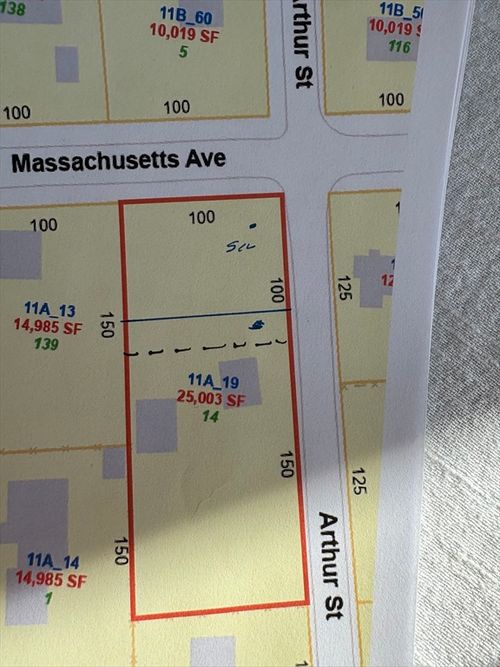 14 Arthur St, Ludlow, MA, 01056-1818 | Card Image