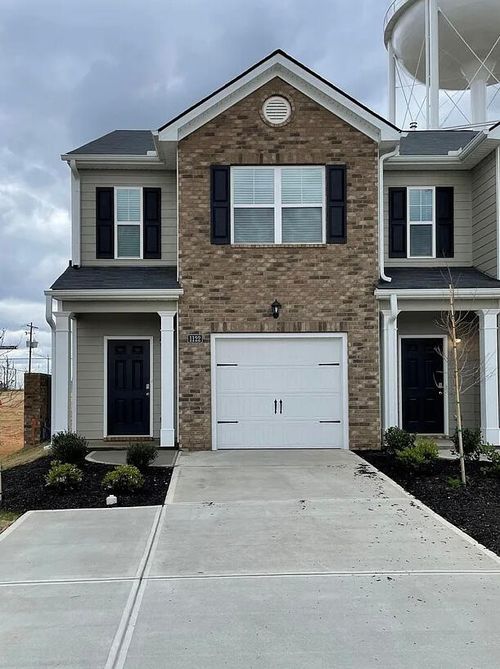 1122 Bramhall Dr, Aiken, SC, 29801-1187 | Card Image