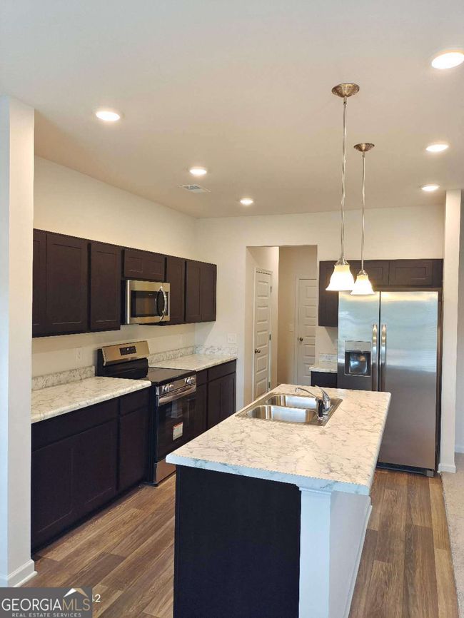72 Professional Pl Se, Townhouse with 3 bedrooms, 3 bathrooms and 2 parking in Calhoun GA | Image 7
