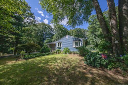 12 Josan Dr, Waterford, CT, 06385-1108 | Card Image
