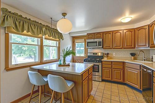 23581 W Petite Lake Rd, Lake Villa, IL, 60046-7297 | Card Image