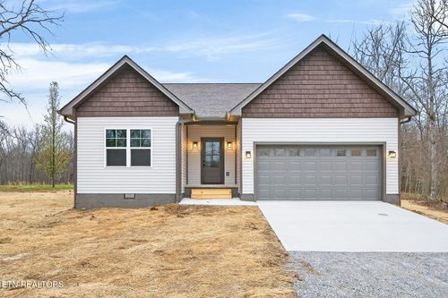 304 Georgee Rd, Jamestown, TN, 38556-5260 | Card Image