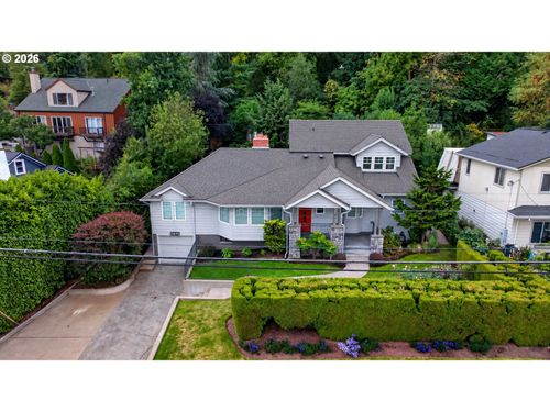 21695 Willamette Dr, West Linn, OR, 97068-3234 | Card Image