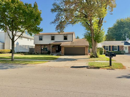 871 Cambridge Dr, Buffalo Grove, IL, 60089-4307 | Card Image