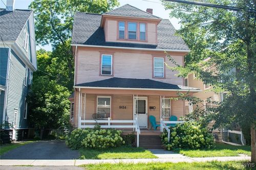 951 Lancaster Ave, Syracuse, NY, 13210-3043 | Card Image