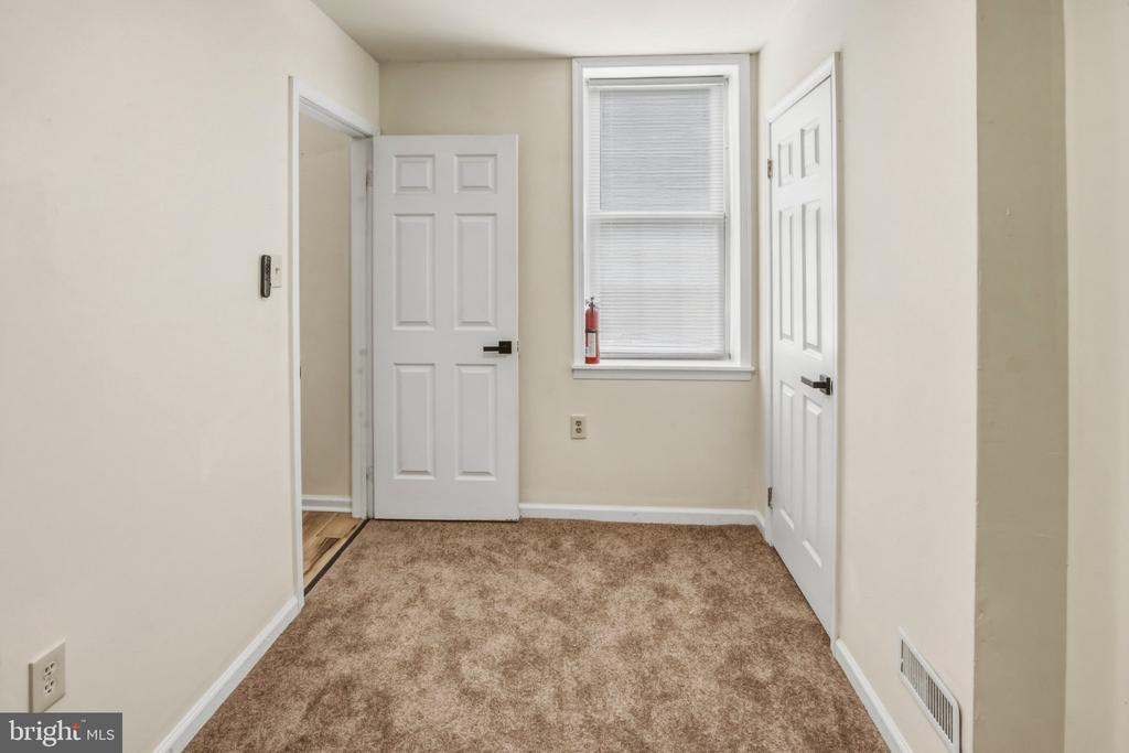 Residential in GLOUCESTER CITY 4
