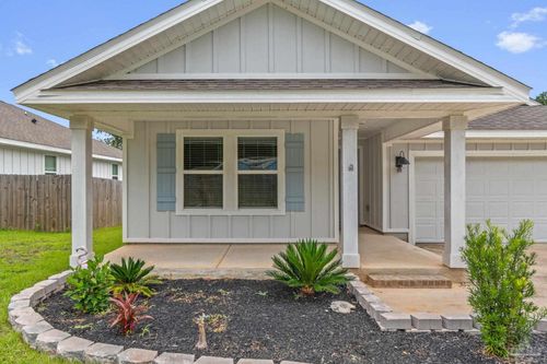 10108 Oak Haven Rd, Pensacola, FL, 32526-4598 | Card Image