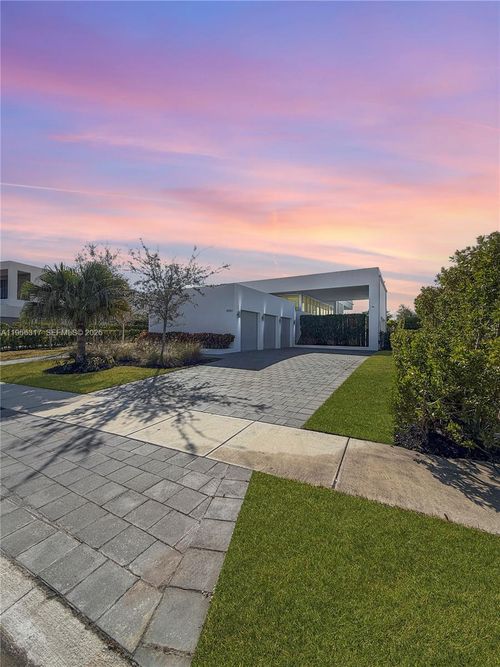 16582 Botaniko Dr S, Weston, FL, 33326-1074 | Card Image