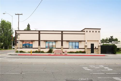 8101 Somerset Blvd, Paramount, CA, 90723-3516 | Card Image