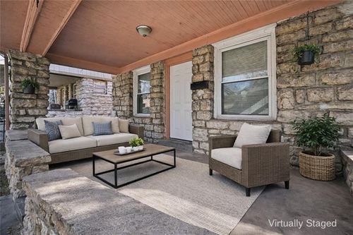 2463 Denver Ave, Kansas City, MO, 64127-4724 | Card Image