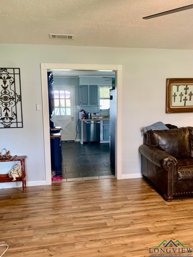 155 PR 2127 155 Pr 2127, House other with 3 bedrooms, 2 bathrooms and null parking in Marshall TX | Image 6