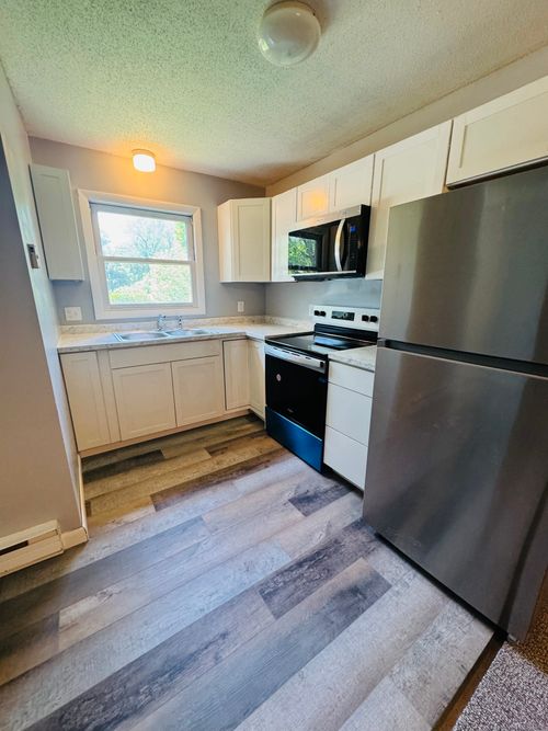 44-44 Athol St, Killingly, CT, 06239-1902 | Card Image
