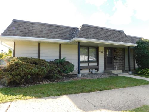 1308 Court O, Hanover Park, IL, 60133-5511 | Card Image