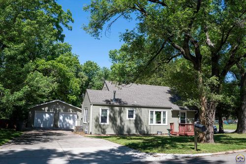 941 Lincoln St, Emporia, KS, 66801-2446 | Card Image