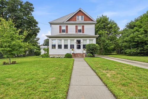 68 Jayne Ave, Patchogue, NY, 11772-2806 | Card Image
