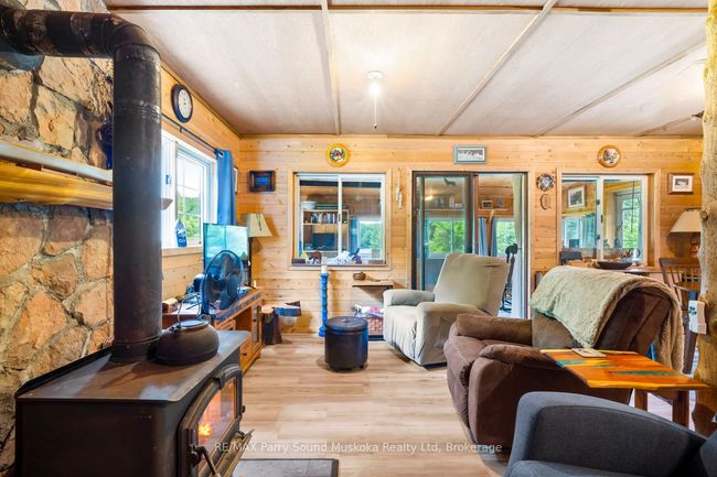 16C Magnet Rd, House other with 4 bedrooms, 1 bathrooms and 2 parking in Magnetawan ON | Image 25