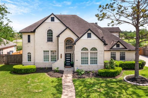 2855 Everett Dr, Friendswood, TX, 77546-4786 | Card Image
