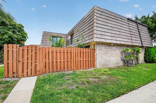 744 Springdale Cir, Palm Springs, FL, 33461-1537 | Card Image