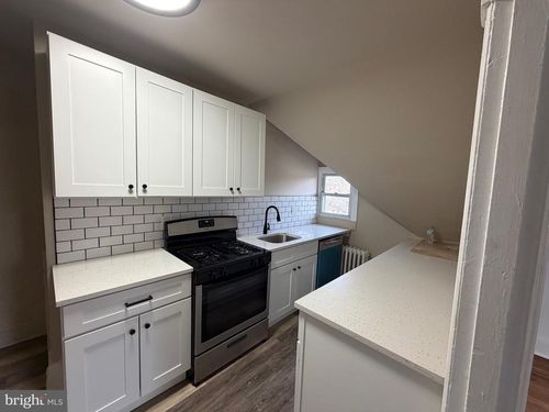 75 W La Crosse Ave, LANSDOWNE, PA, 19050-2195 | Card Image