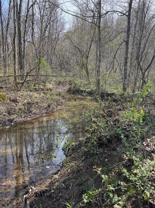 18261 Jacksonville Rd, Glouster, OH, 45732-9376 | Card Image