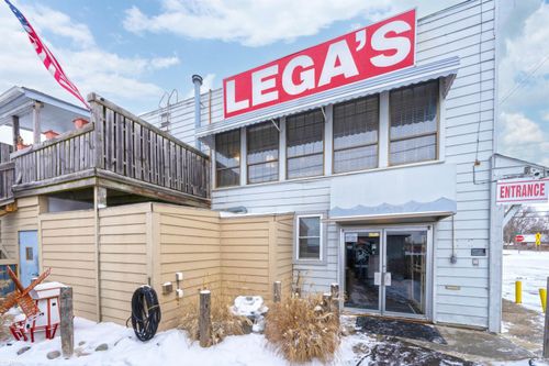 9724 Pearl Beach Blvd, Clay, MI, 48001-4258 | Card Image