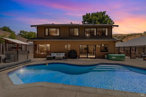 877 Rose Drive, Benicia, CA, 94510 | Card Image