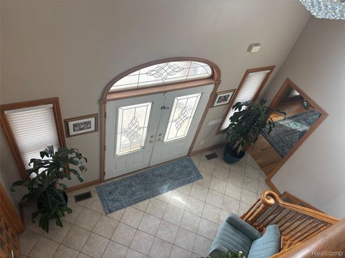 15347 Drysdale St, Southgate, MI, 48195-2972 | Card Image