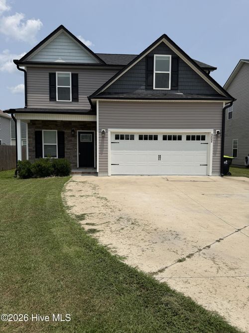 302 E Franck St, Richlands, NC, 28574-7396 | Card Image