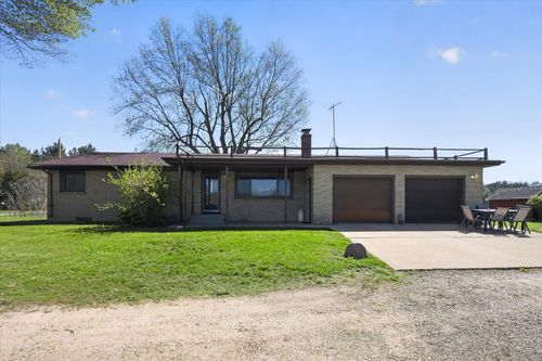 3262 W Wagner Road, Weesaw Township, MI, 49107 | Card Image
