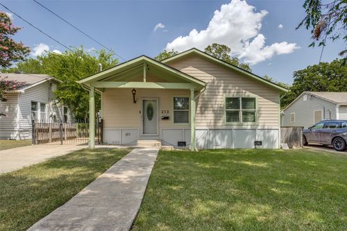 213 N Holly Ave, Sherman, TX, 75092-7417 | Card Image