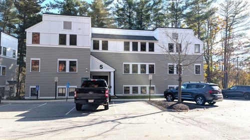 302-5 Greenleaf Woods Dr, Portsmouth, NH, 03801-5442 | Card Image