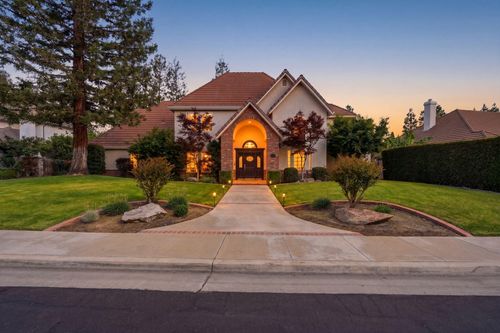 5036 Lakewood Drive, Visalia, CA, 93291 | Card Image