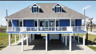 View of the house from the ocean. | Image 1