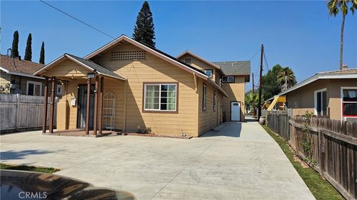 1091 Bonita St, Tustin, CA, 92780 | Card Image