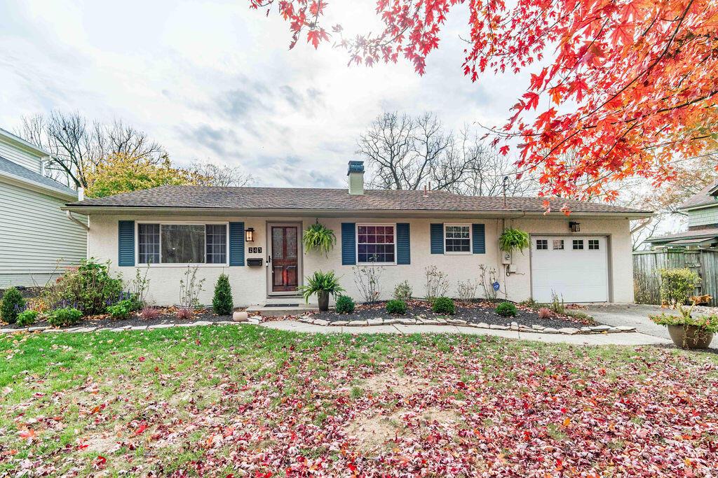 New England Ave, Worthington, OH 43085
