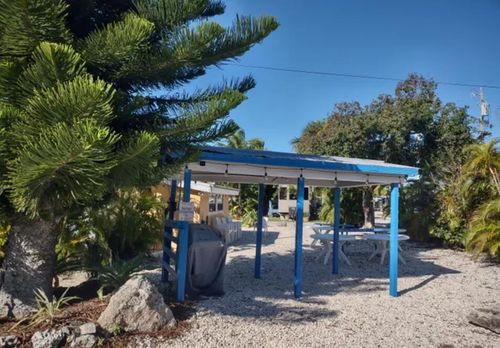 a-3-29859 Overseas Hwy, Big Pine Key, FL, 33043-3376 | Card Image